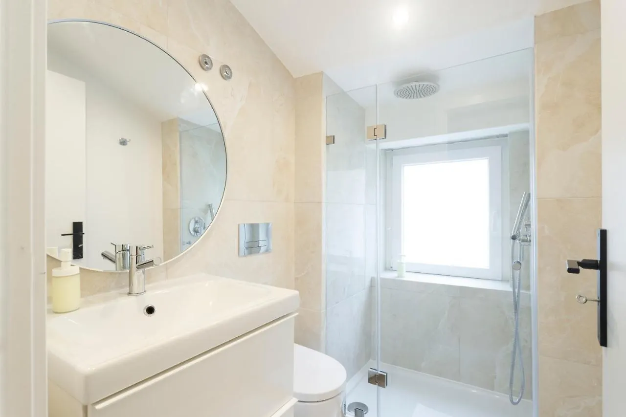 Lisbon Design Prata Apartment