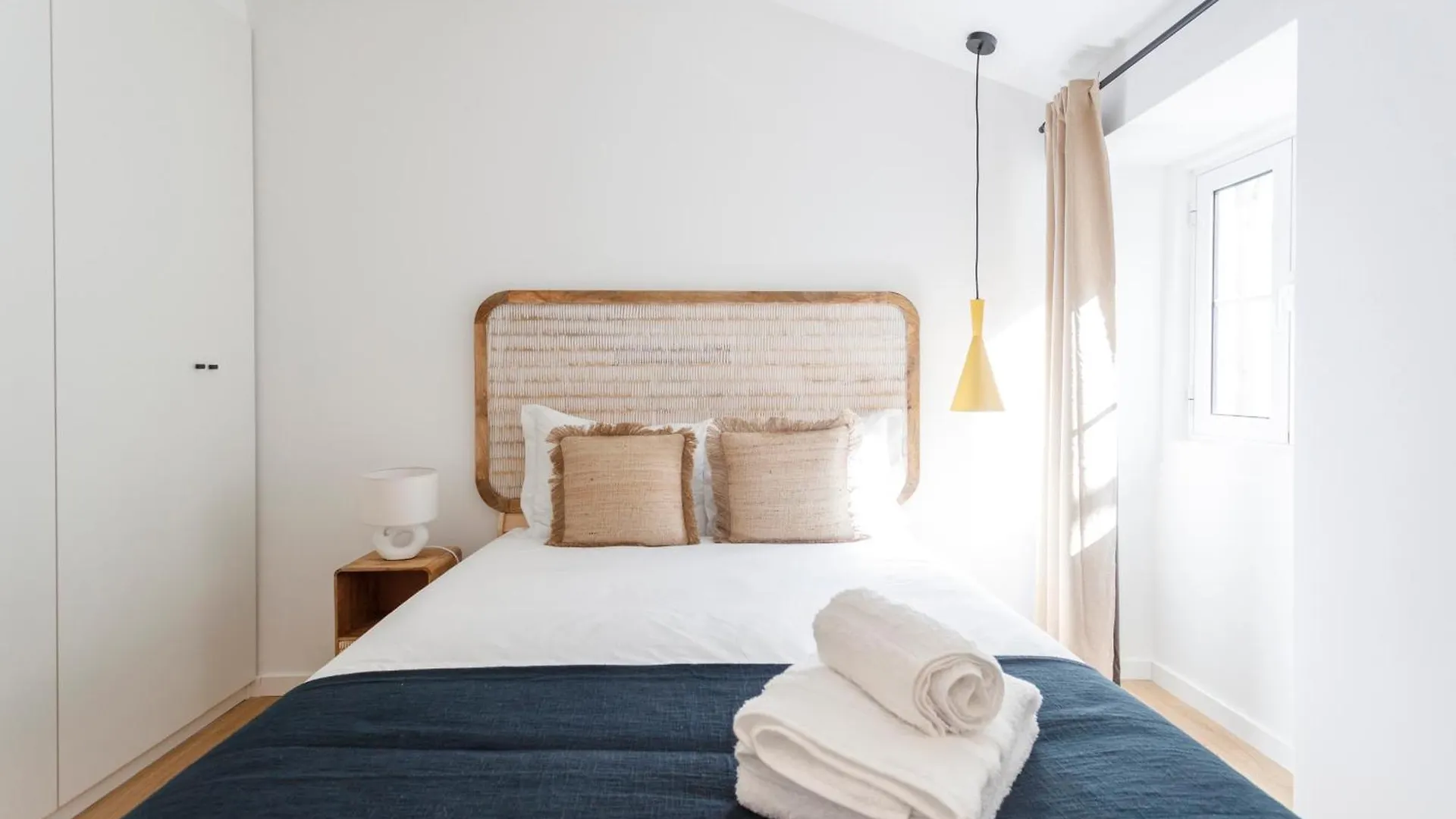 Lisbon Design Prata Apartment Portugal