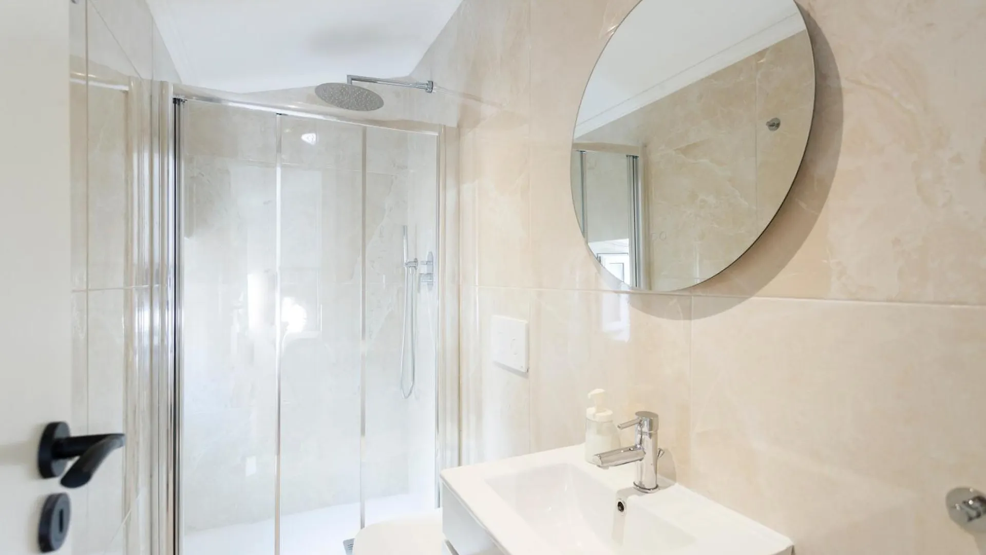 Lisbon Design Prata Apartment